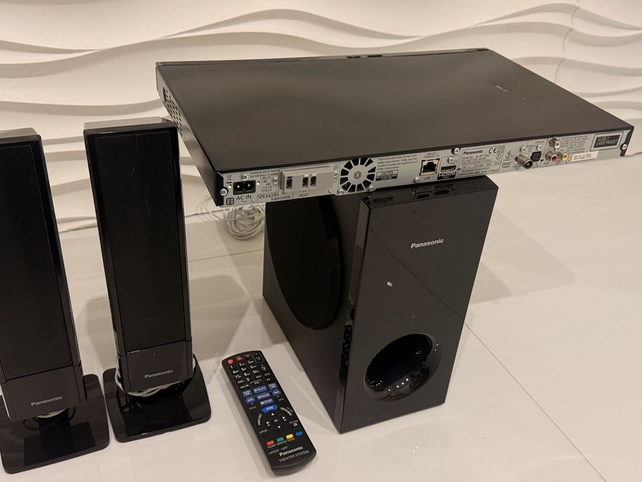Blu- ray Panasonic kino domowe jak nowe .