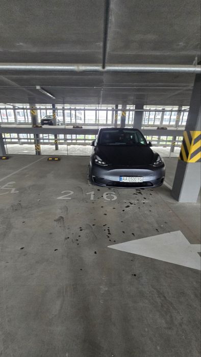 Здам в оренду подвійне паркомісце в ЖК Варшавський З