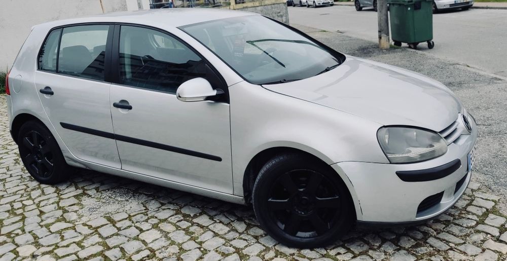 Vendo Golf 5 -2004