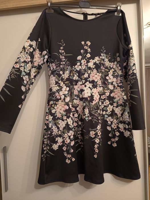 Sukienka Lipsy London rozm. L