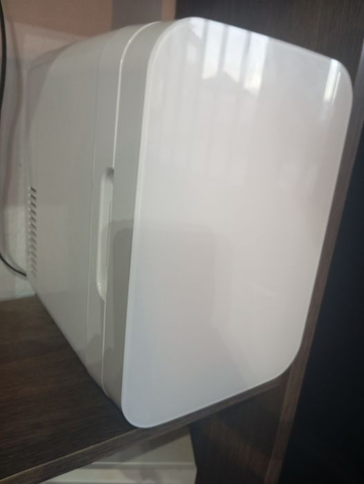 Mini frigo bar portátil