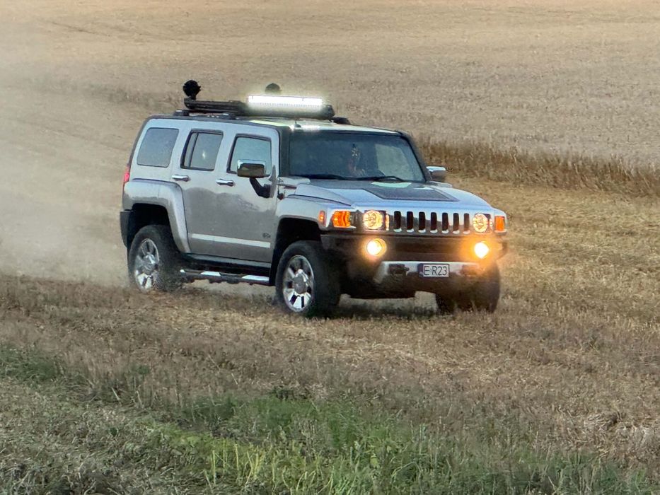 Hummer H3