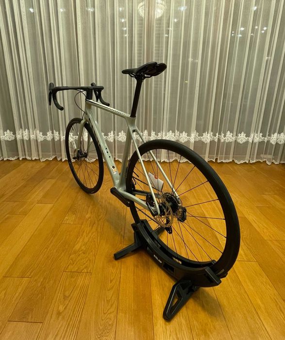 Canyon Endurace CF SL 8 Disc Di2 2x12s