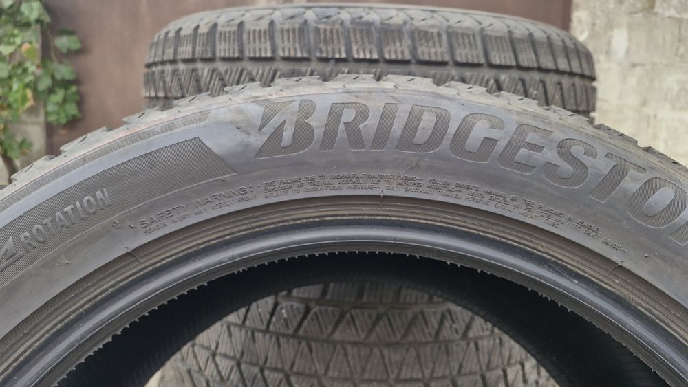Продам свою зимнюю резину BRIDGESTONE