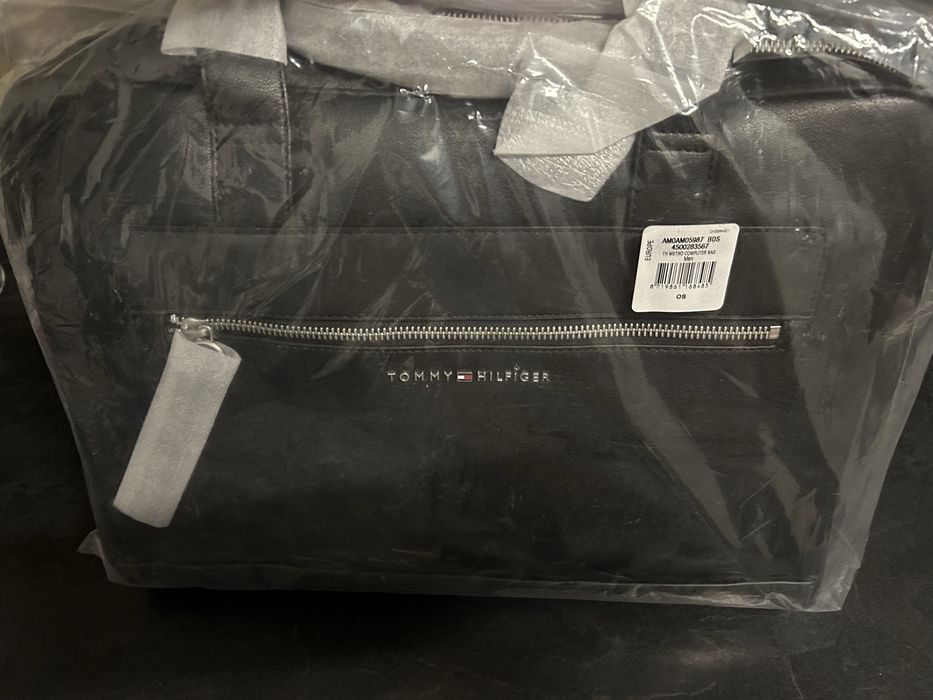 Nowa torba na laptopa Tommy Hilfiger