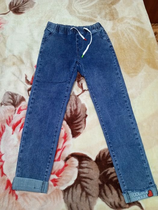Джинси нові, весняні