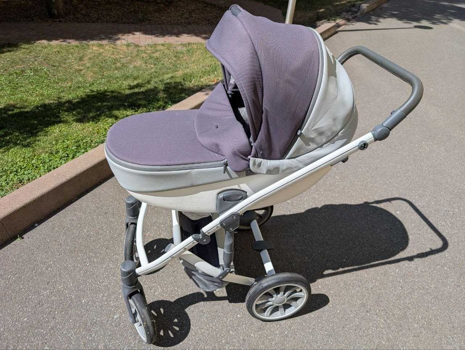 Продаємо дитячу коляску Anex baby M/type у хорошому стані
