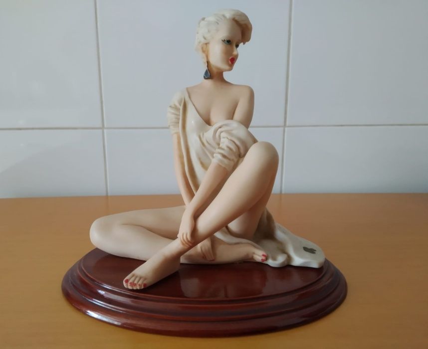 Estatueta em Marfinite (NOVO)