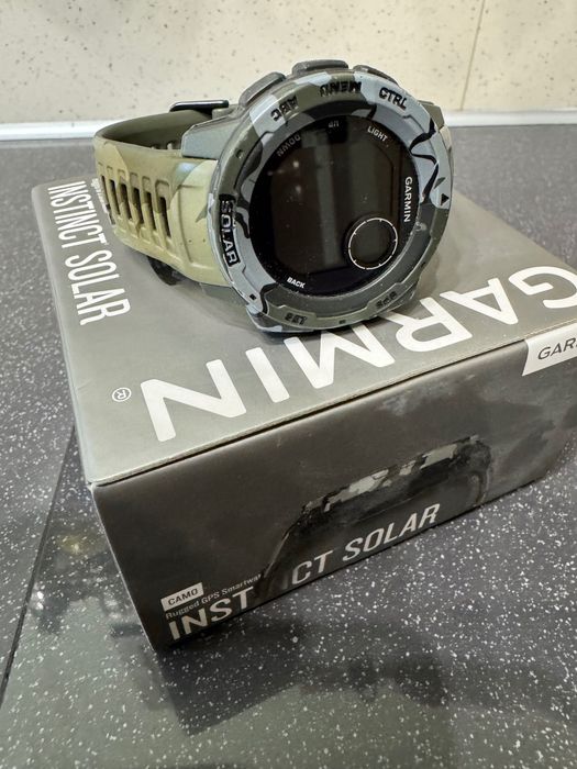 GARMIN Instinct Solar продам 7500 грн