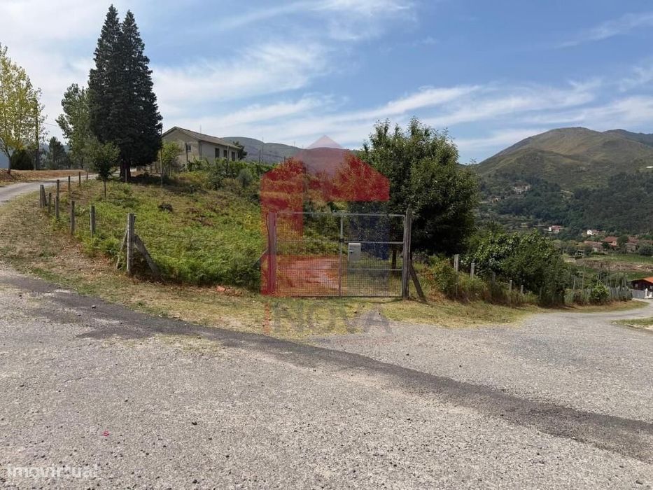 Terreno para construção, Valdreu