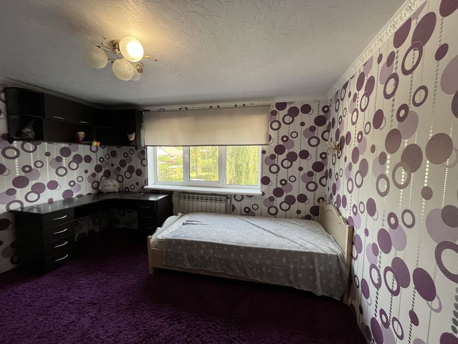 Будинок в лісовій Бучі з ремонтом