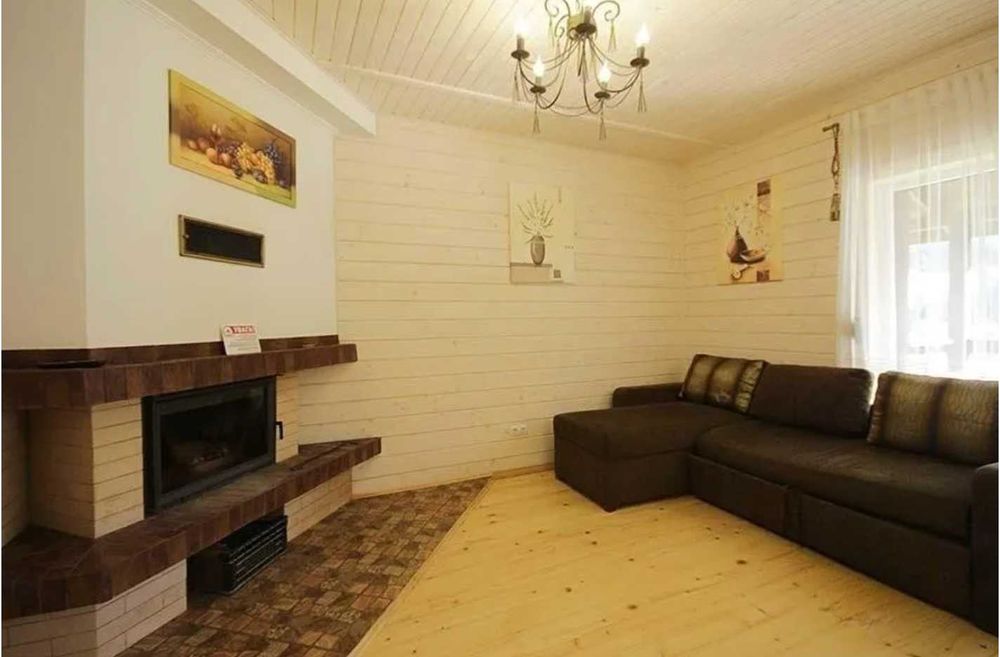 Великий котедж у мальовничому зеленому місці в горах Карпати Східниця