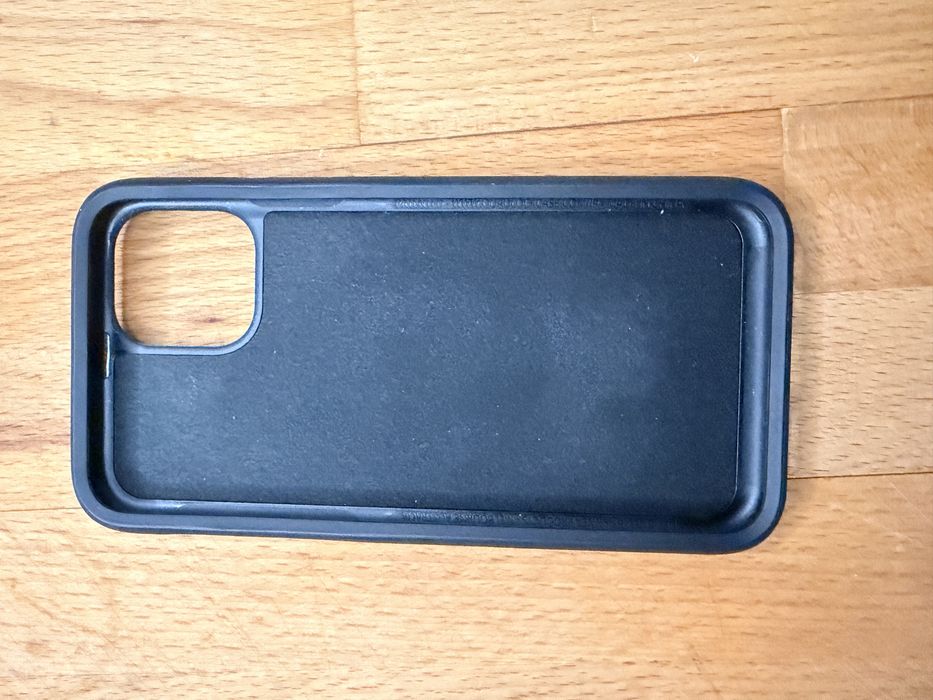 Iphone 11 pro capa Quadlock