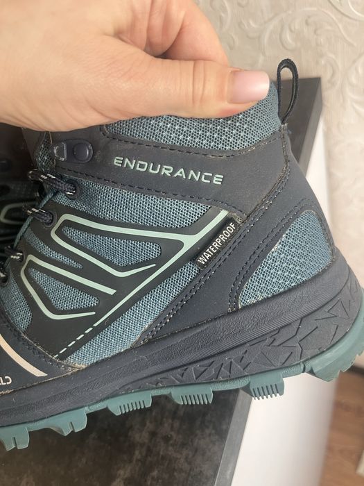 Трекінгові кросівки черевики фірми endurance waterproof