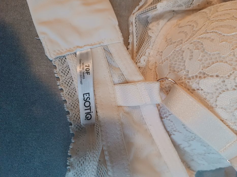 Komplet Biustonosz plus majtki esotiq r.70F , L
