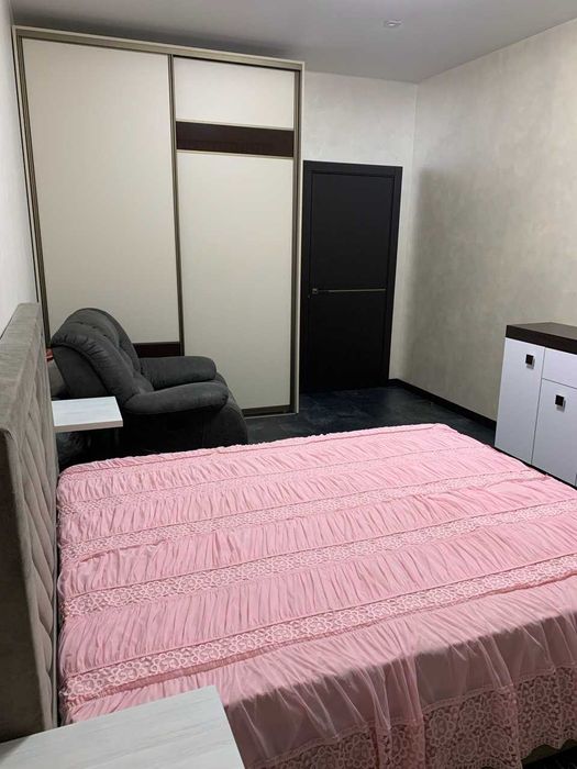 Продается 2-х ком квартира на 97 квартале проспект Университетский