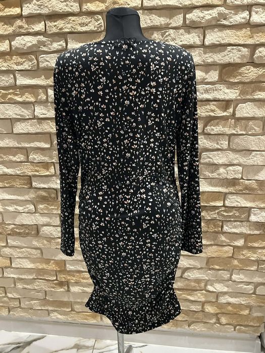 Elegancka sukienka