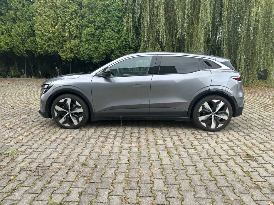 Renault Megane E-TECH wynajem średnio / długoterminowy bez BIK