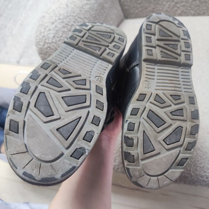 Buty za kostkę ocieplane półbuty trzewiki chłopięce 33