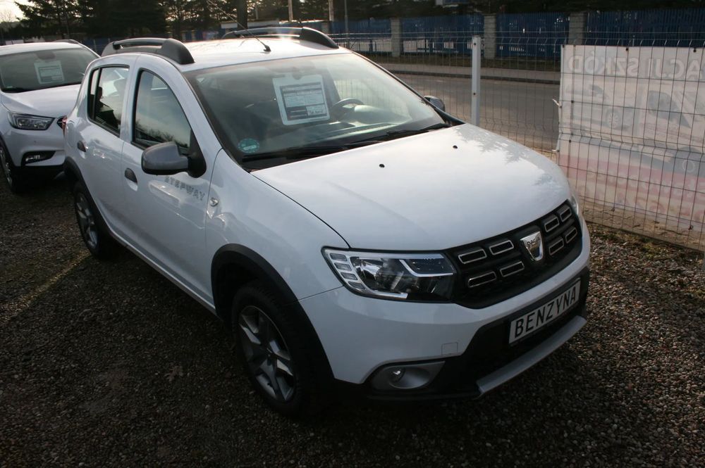 Dacia Sandero Stepway Bezwypadkowy stan idealny Nowy rozrząd i olej