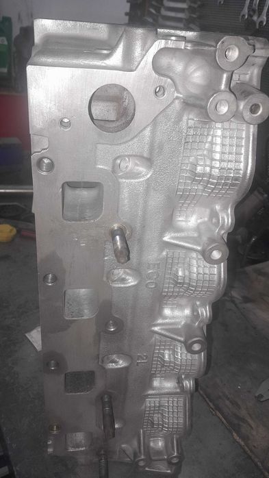 Cabeça de motor Nissan Cabstar