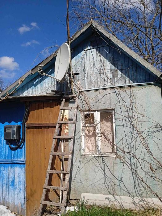 Продам дачу в Соколовському масиві (для постійного проживання).