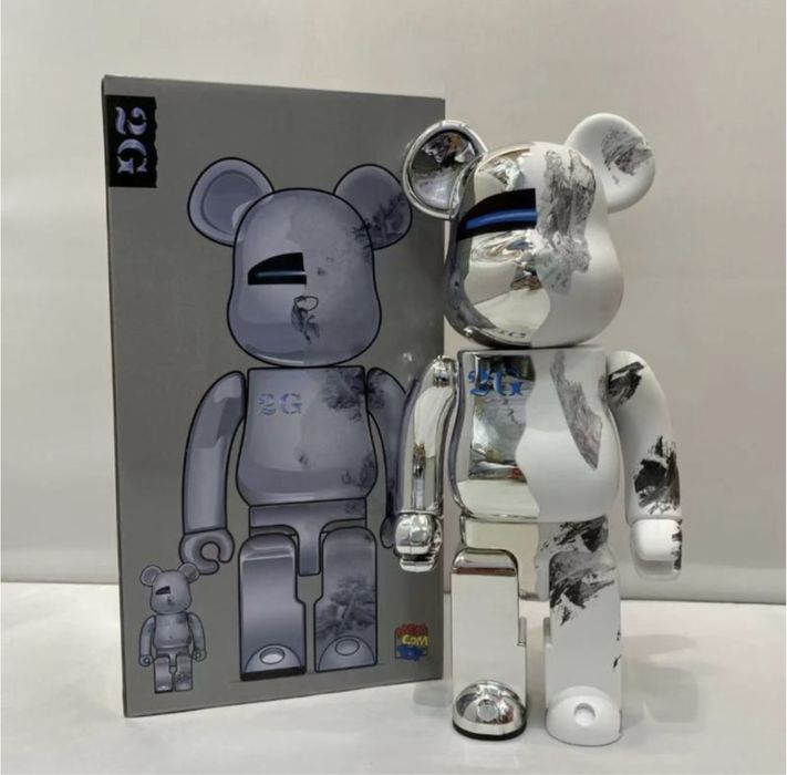 Ведмедик bearbrick фігурка