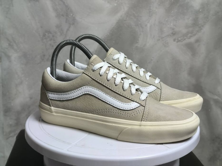 Жіночі замшеві кросівки Vans розмір 36 22.5 см