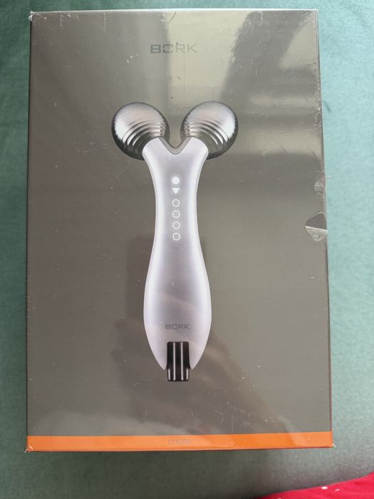 косметический ролик Bork D691