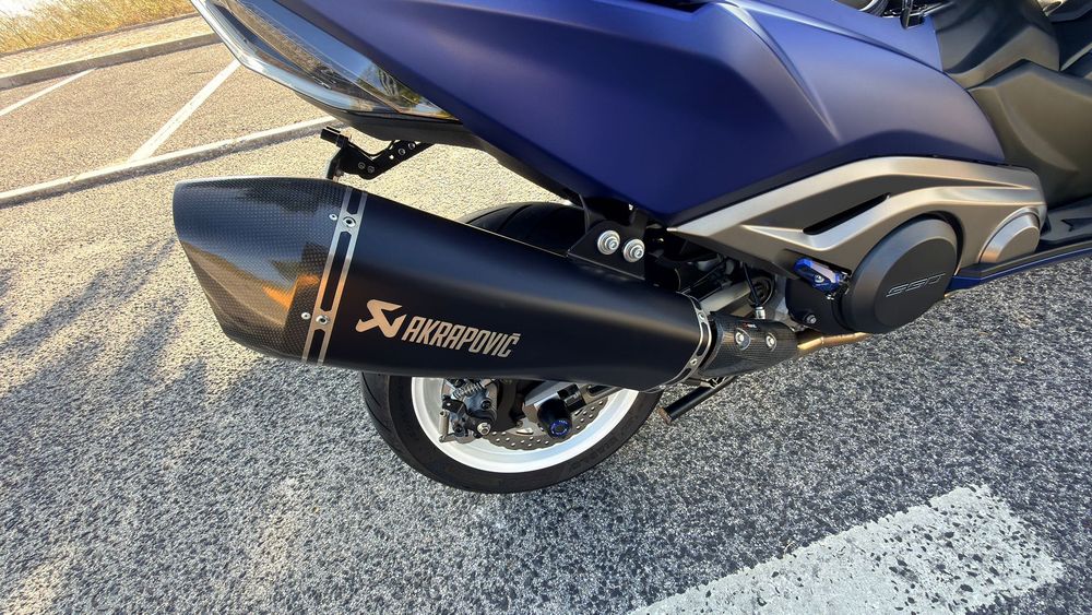 Vendo Kymco AK550 2022 Azul
