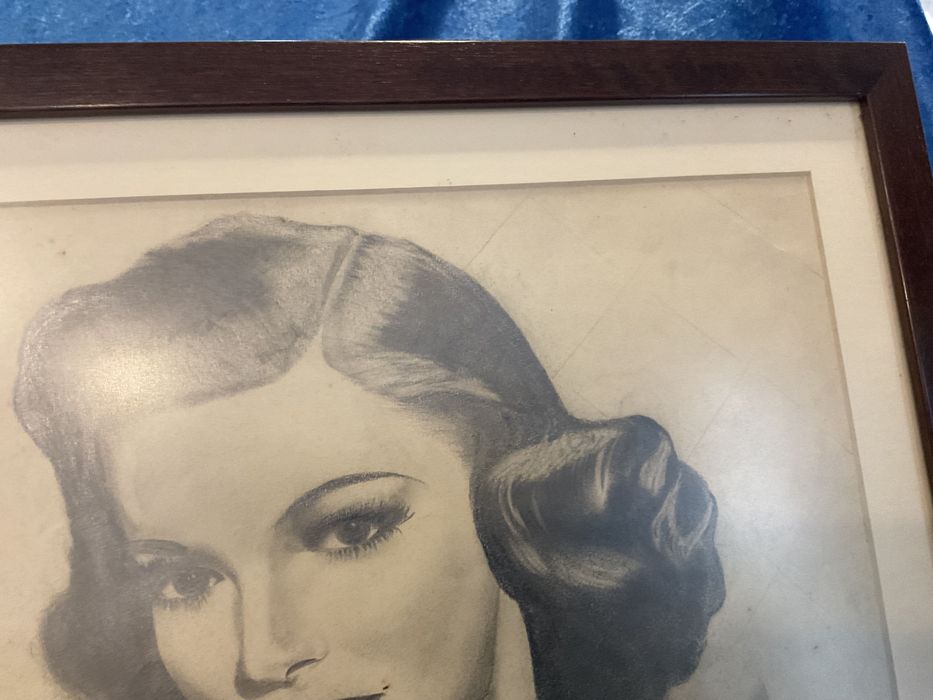 Pintura a carvão assinada ,com 37x32cm ..anúncios abaixo