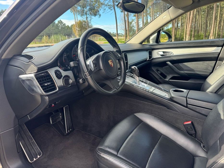Porsche Panamera Platinum Edition