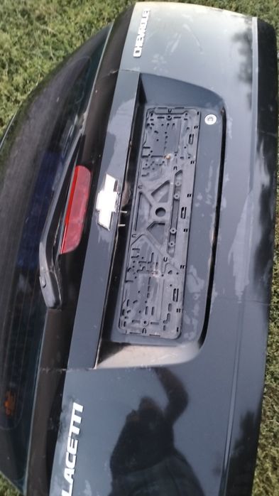 Продам ляду, кришку багажника від Lacetti.