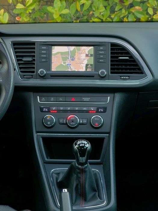 Seat Leon 2.0 TDi FR *Teto panorâmico*