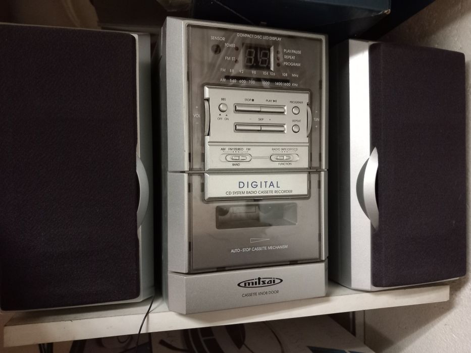 Aparelhagem leitor de cassete/ CD