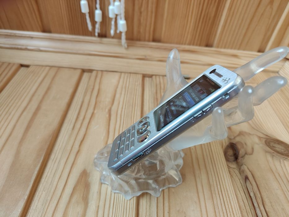 Sony Ericsson W890i