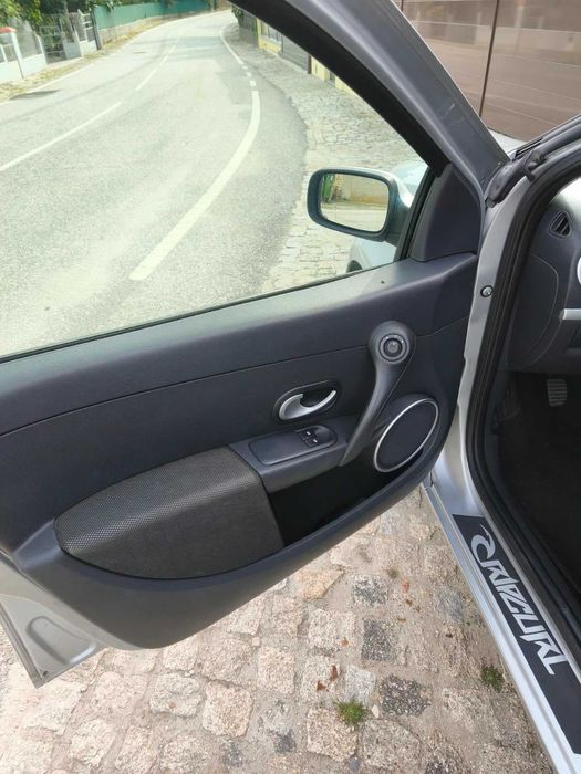 Renault clio Rip Curl 1.2 16V