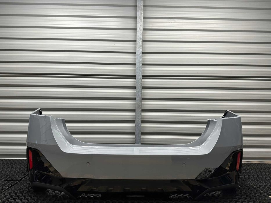 BMW 5 G60 G61 Бампер задній