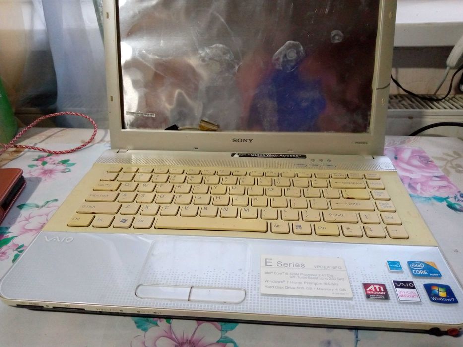 ноутбук Sony vaio pcg-61211W core i5 2.4Ghz