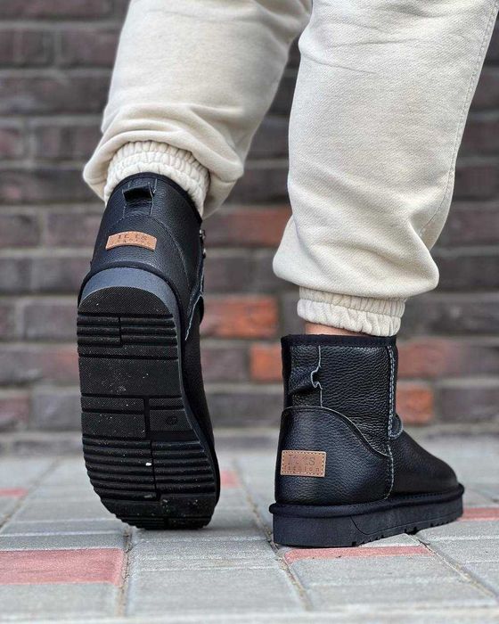 Акція! Чоловічі чорні шкіряні черевики Уги-Ugg Осінь-Зима 44-45р
