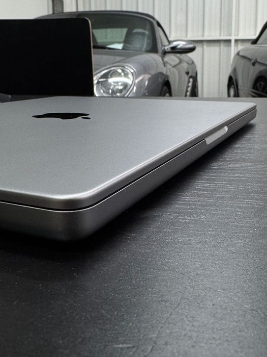 MacBook Pro 14" M1 Pro (16-Core GPU) – 16GB / 1TB