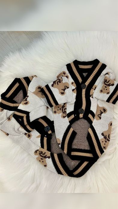 Одяг для собак м