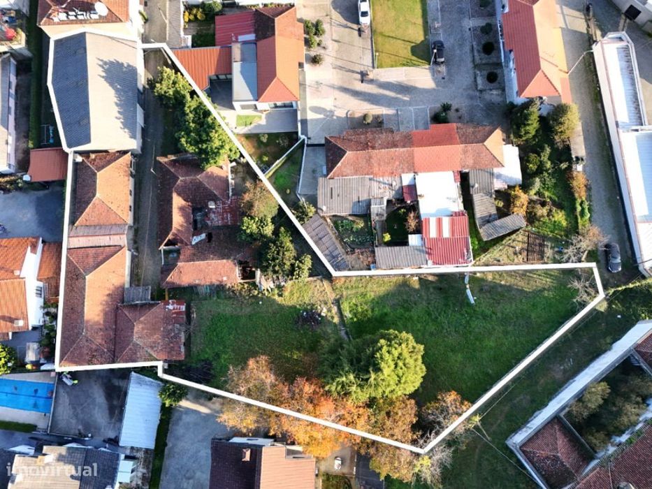 Oportunidade Única em Felgueiras  Conjunto de Imóveis em Solo Urban...