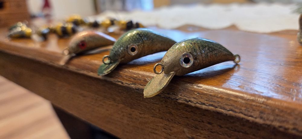 Zestaw woblerów pstągowych isk