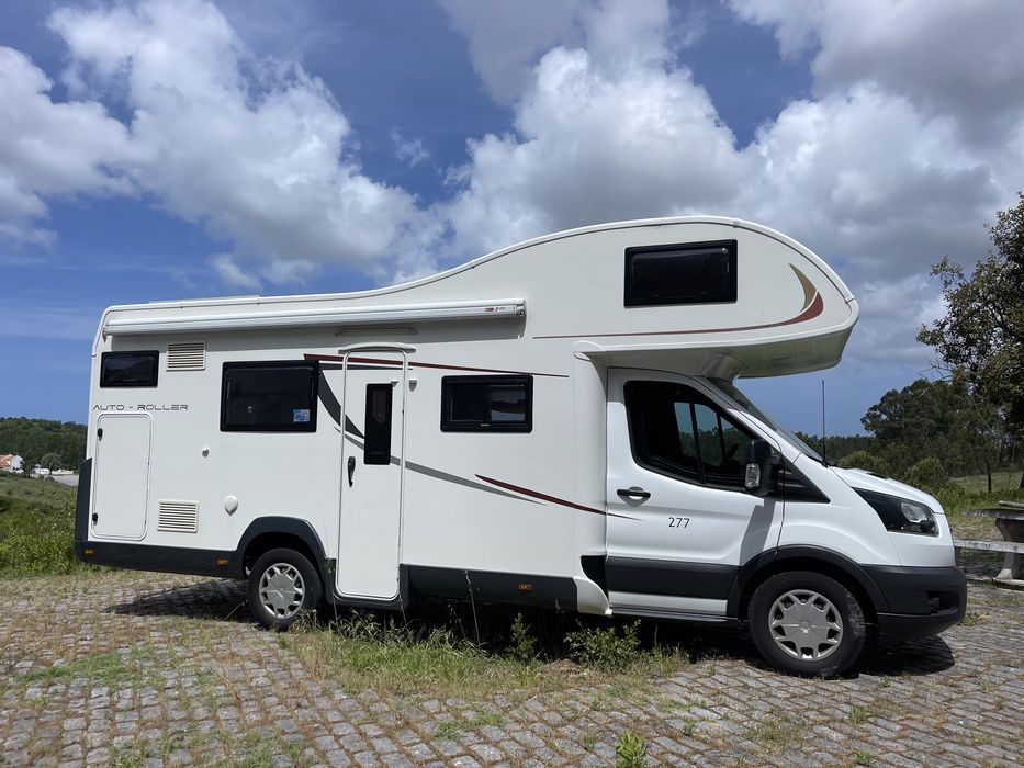 Aluguer Autocaravana 6 lugares