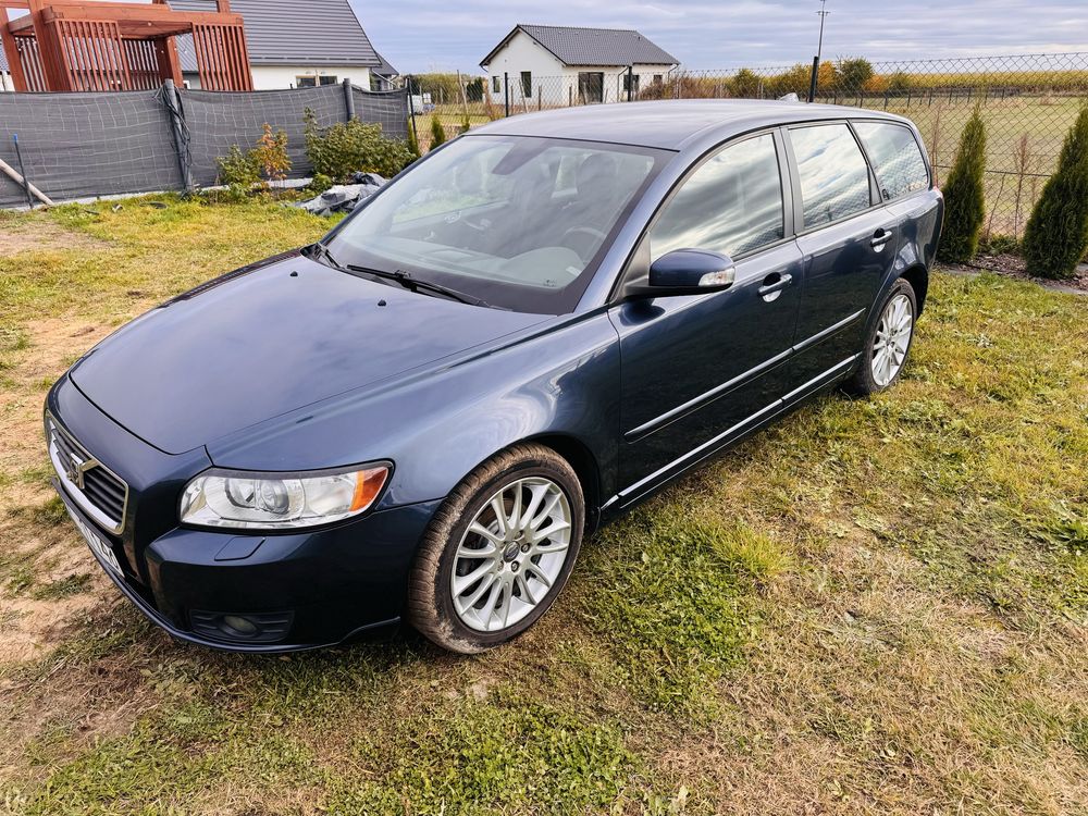Volvo V50