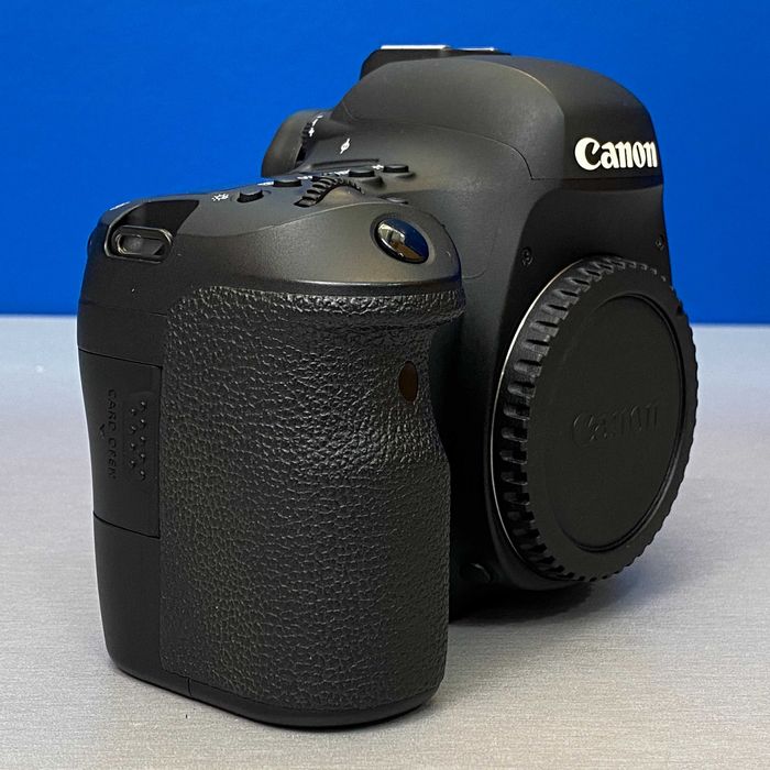 Canon EOS 6D Mark II (Corpo) - 26.2MP
