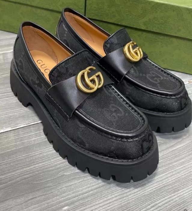 Женские лоферы а стиле Gucci