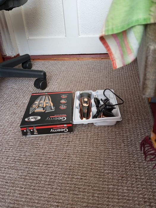 Продам електричну бритву для бриття