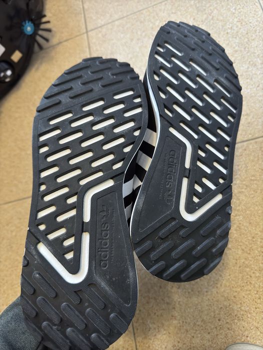 Tenis adidas leve